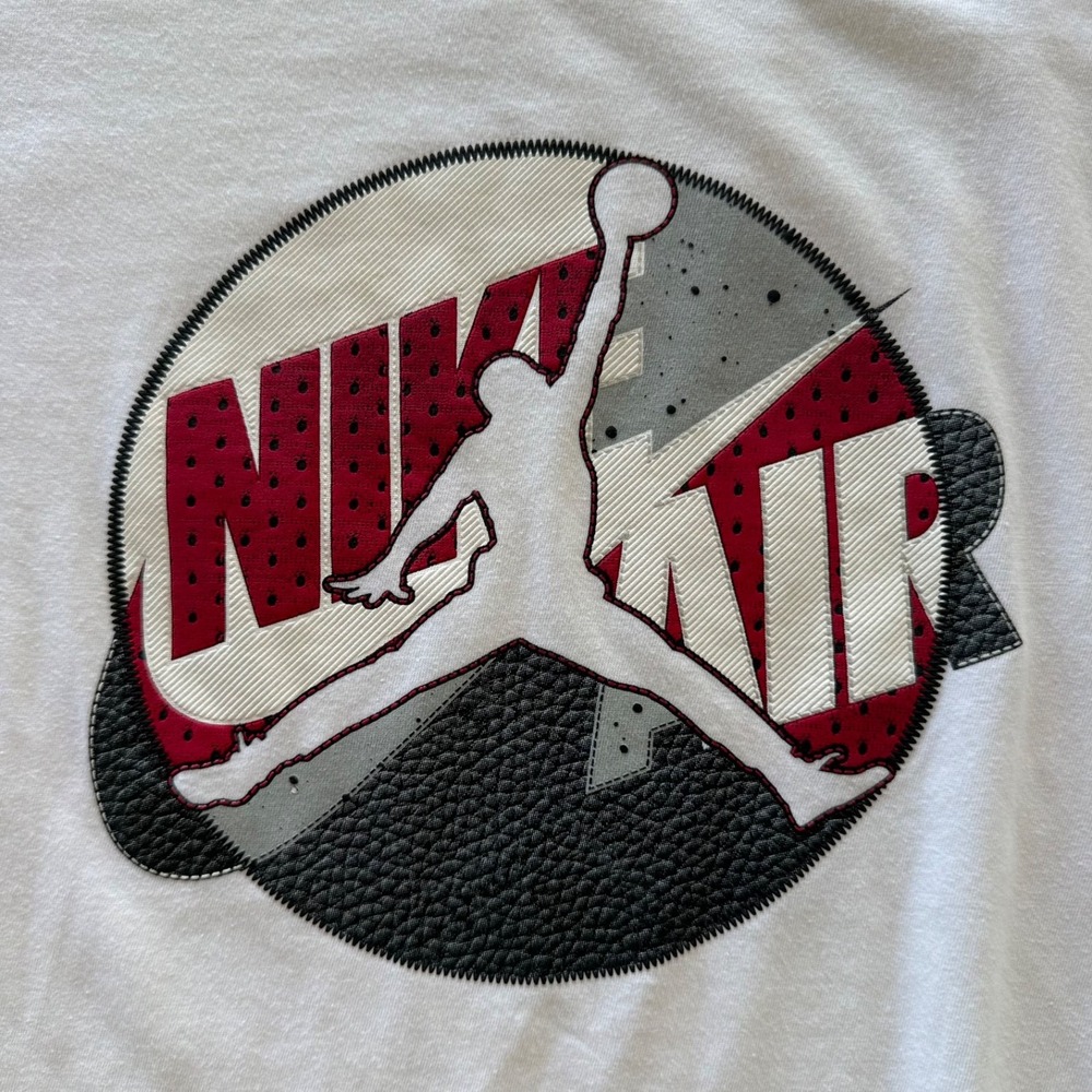 Nike Air Jordan Tshirt Youth Size XL Jumpman Logo White Graphic Tee Basketball